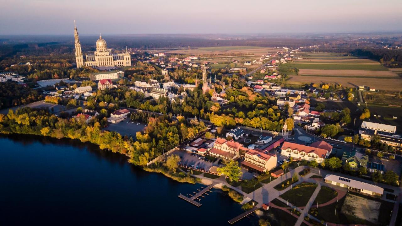 Hotel Stara Gorzelnia Licheń Buitenkant foto