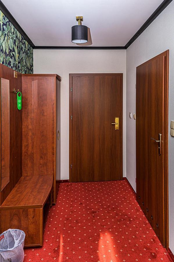 Hotel Stara Gorzelnia Licheń Buitenkant foto