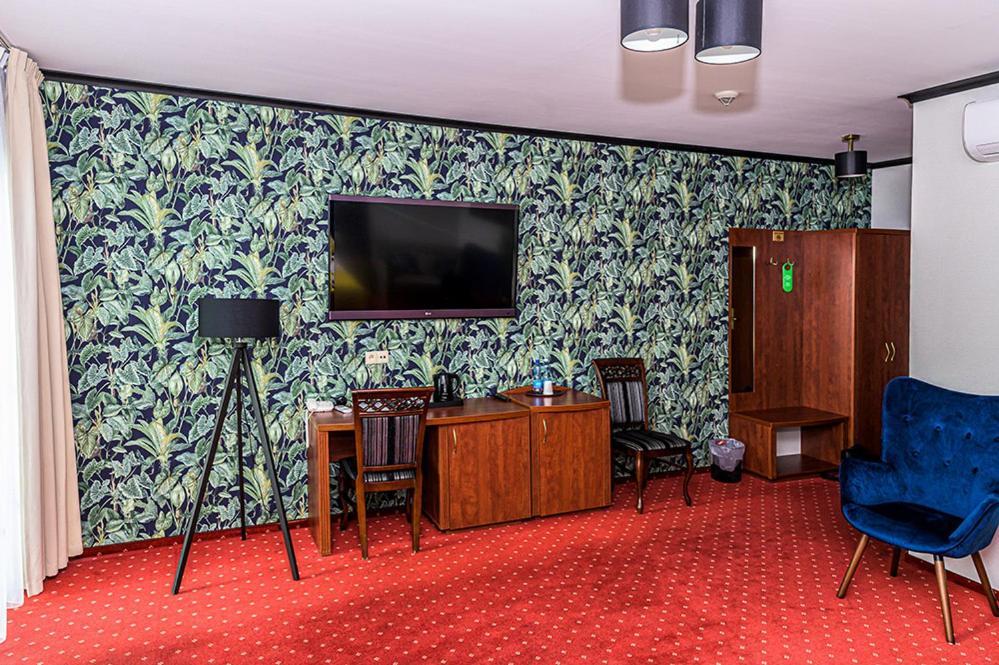 Hotel Stara Gorzelnia Licheń Buitenkant foto