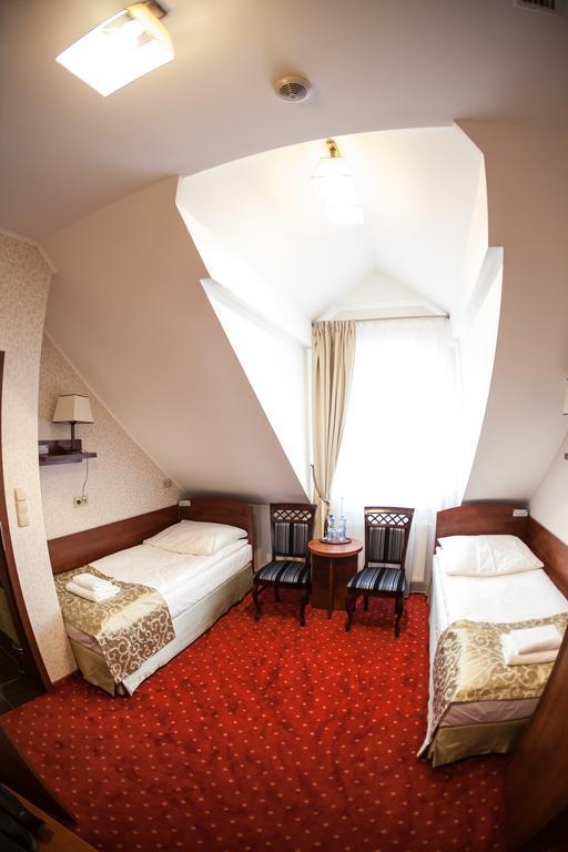 Hotel Stara Gorzelnia Licheń Kamer foto